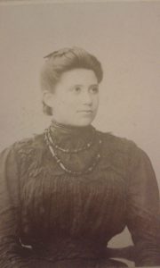 Foto d'epoca 900 - Signora distinta 
