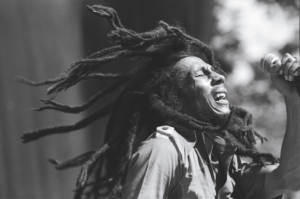 Bob Marley in California il 23 luglio 1978. Foto di Bruce Talamon